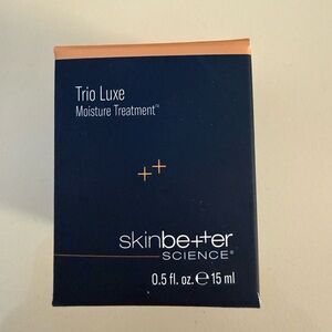 Trio Luxe Moisture Treatment by Skinbetter
